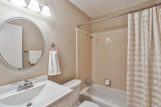 9238 Rockhurst Drive, Houston, TX 77080