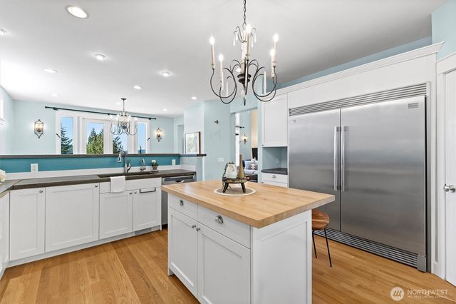 89 Grand View Lane, Bellingham, WA 98229