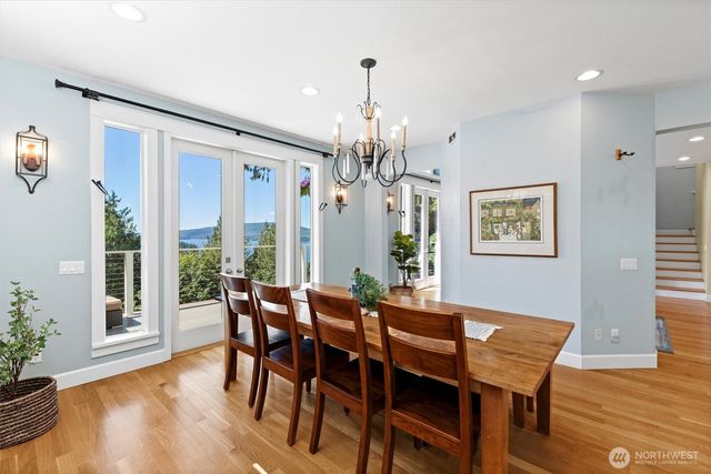 89 Grand View Lane, Bellingham, WA 98229