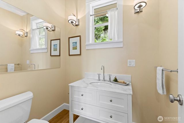 89 Grand View Lane, Bellingham, WA 98229