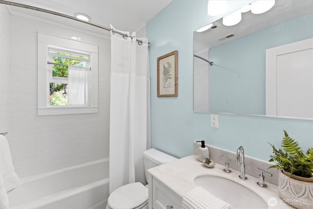 89 Grand View Lane, Bellingham, WA 98229