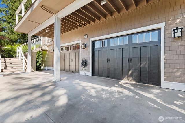 89 Grand View Lane, Bellingham, WA 98229