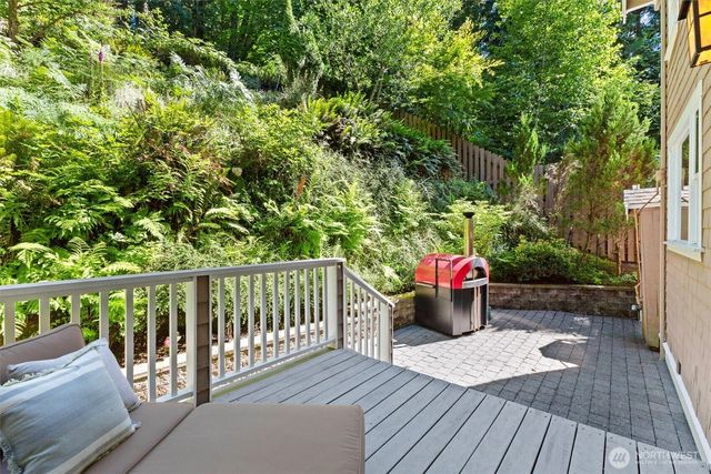 89 Grand View Lane, Bellingham, WA 98229