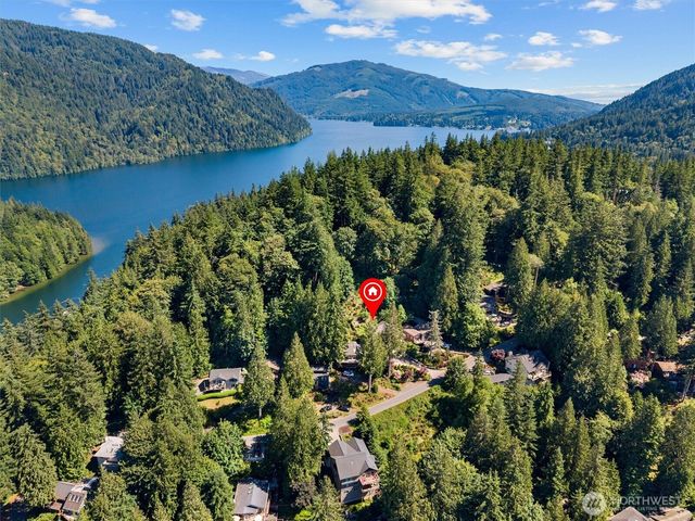 89 Grand View Lane, Bellingham, WA 98229