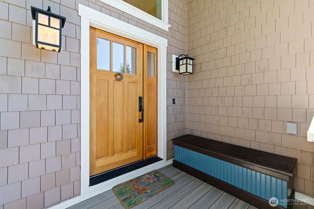 89 Grand View Lane, Bellingham, WA 98229