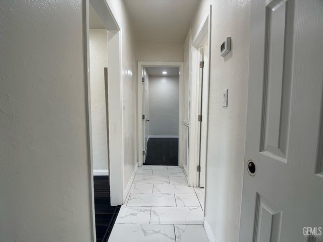 104 S Kincaid Street, Bakersfield, CA 93307