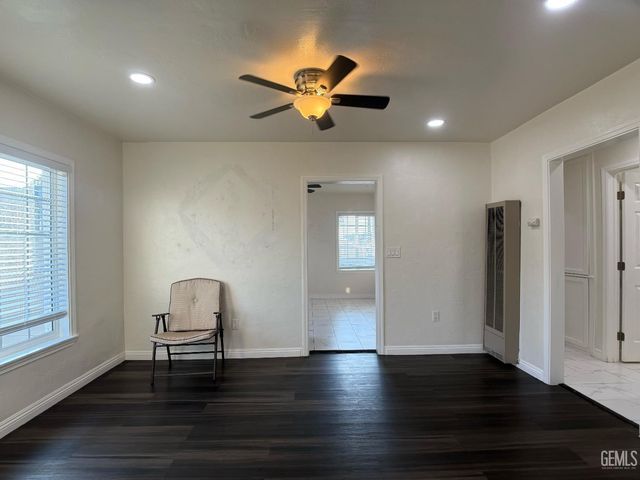 104 S Kincaid Street, Bakersfield, CA 93307