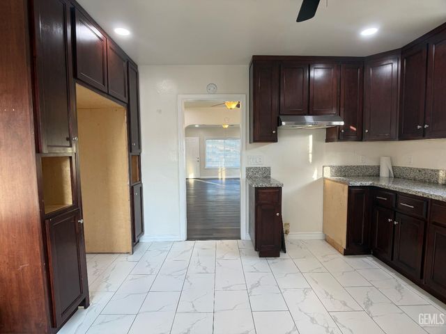 104 S Kincaid Street, Bakersfield, CA 93307