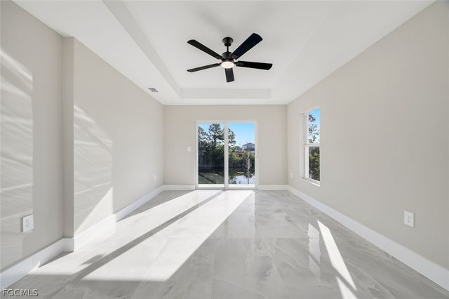 2823 NE 5th PL, Cape Coral, FL 33909