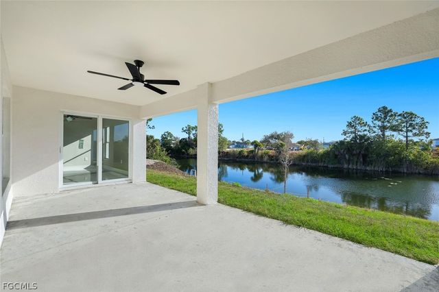 2823 NE 5th PL, Cape Coral, FL 33909