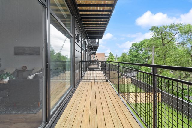 4513 N CLARK Street 410, Chicago, IL 60640