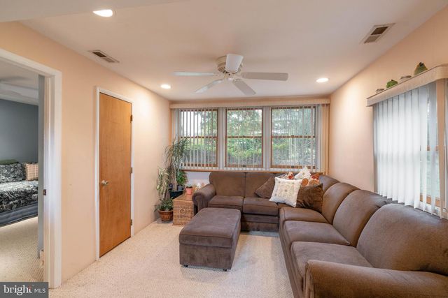 687 PESTLETOWN RD, Waterford Works, NJ 08089