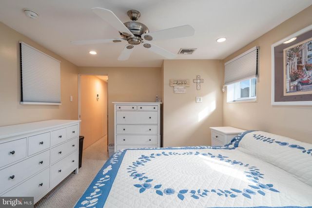 687 PESTLETOWN RD, Waterford Works, NJ 08089