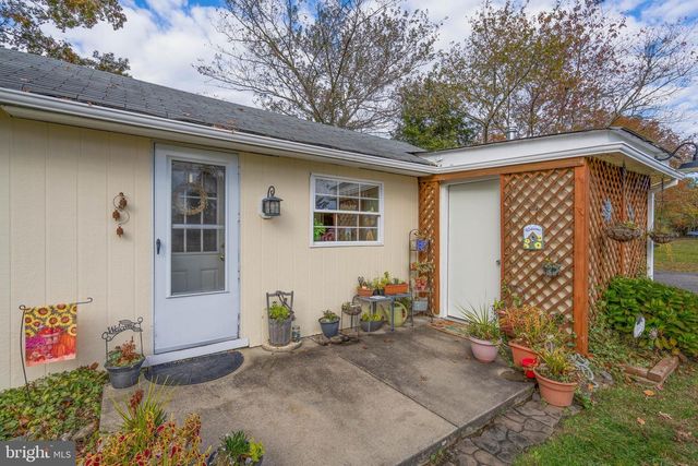 687 PESTLETOWN RD, Waterford Works, NJ 08089