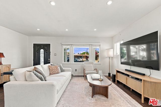 1842 W 42nd Street, Los Angeles, CA 90062