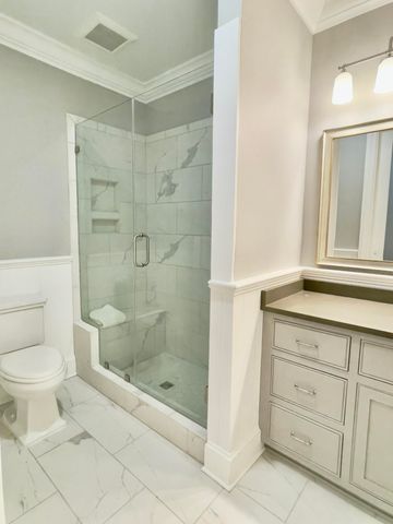 28 Broad Street 304, Charleston, SC 29401