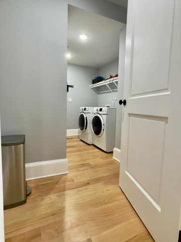 28 Broad Street 304, Charleston, SC 29401