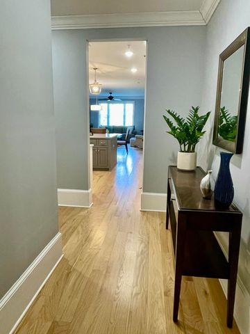 28 Broad Street 304, Charleston, SC 29401