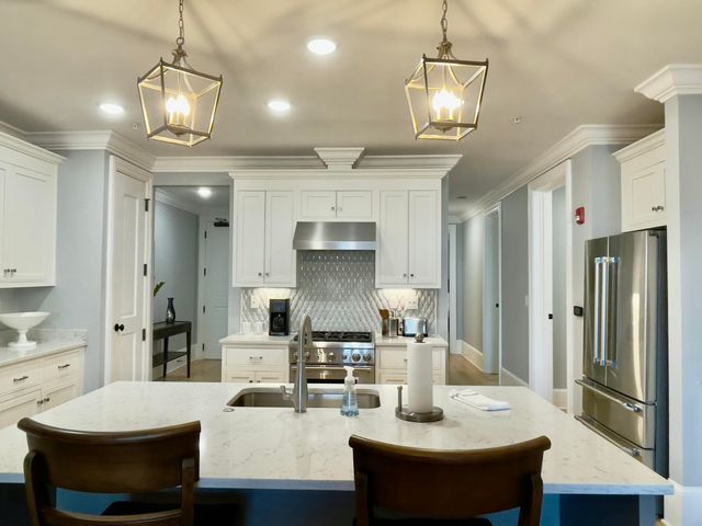 28 Broad Street 304, Charleston, SC 29401