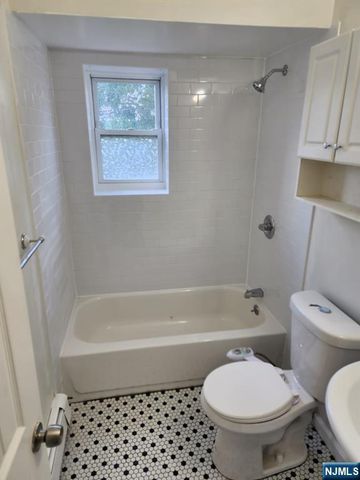 675 Joralemon Street A12, Belleville, NJ 07109