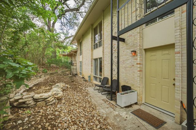 5332 Balcones DR B, Austin, TX 78731