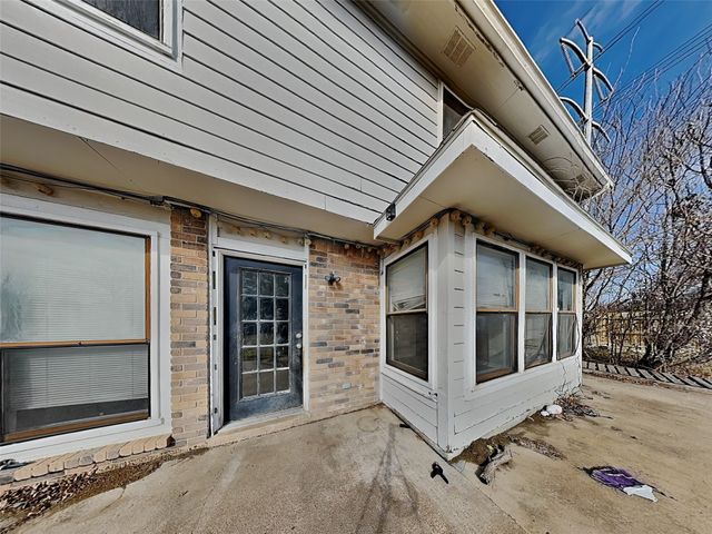 1506 Briarpath Lane, Arlington, TX 76018