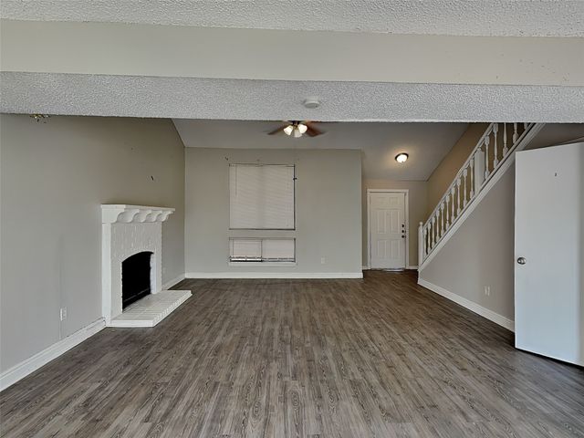 1506 Briarpath Lane, Arlington, TX 76018