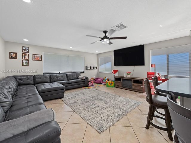 225 NW 21st St, Homestead, FL 33030