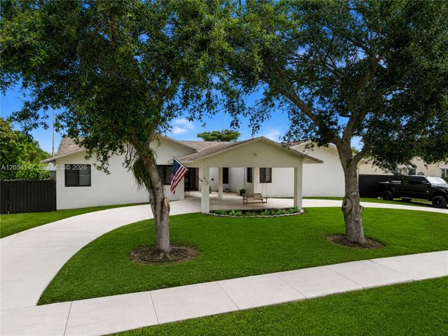 225 NW 21st St, Homestead, FL 33030