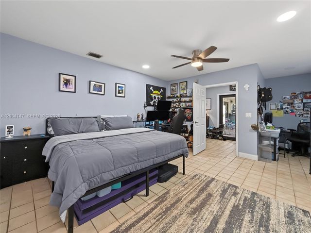 225 NW 21st St, Homestead, FL 33030