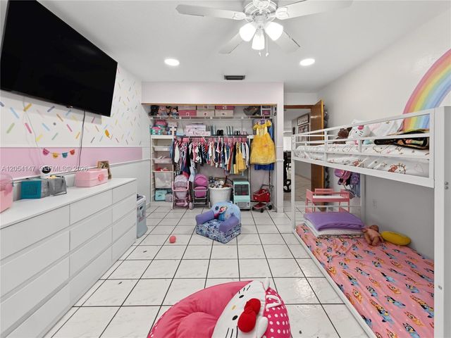 225 NW 21st St, Homestead, FL 33030