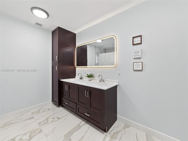 225 NW 21st St, Homestead, FL 33030