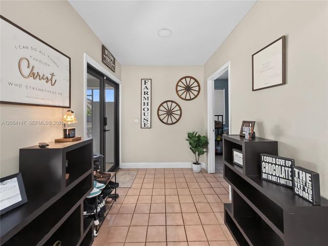 225 NW 21st St, Homestead, FL 33030