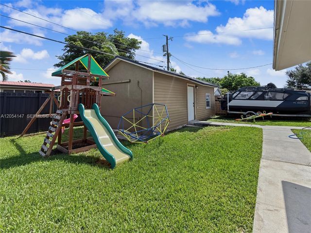 225 NW 21st St, Homestead, FL 33030