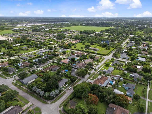 225 NW 21st St, Homestead, FL 33030