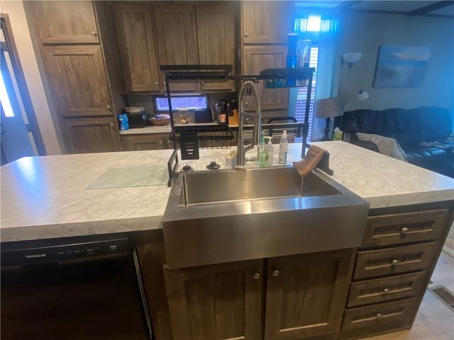 168 Morrow St, Aransas Pass, TX 78336