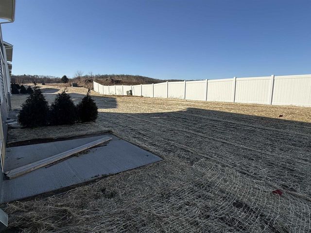 311 Alberts Drive, Belleville, WI 53508