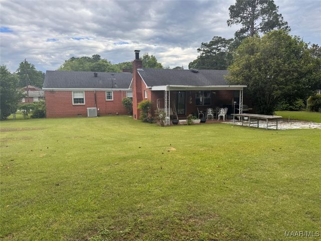 2775 Pelzer Avenue, Montgomery, AL 36109