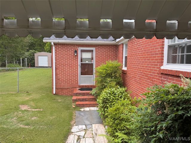 2775 Pelzer Avenue, Montgomery, AL 36109