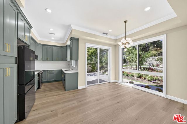 4897 Rosemont Avenue, La Crescenta, CA 91214