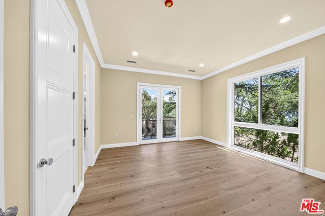 4897 Rosemont Avenue, La Crescenta, CA 91214