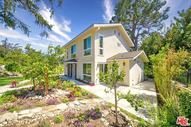 4897 Rosemont Avenue, La Crescenta, CA 91214