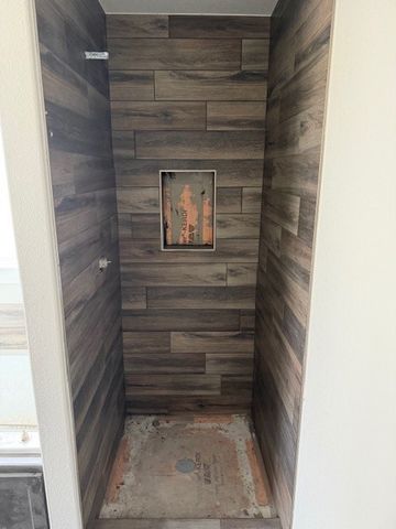 305 E Copper Leaf Drive, Siloam Springs, AR 72761