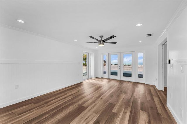 3007 AVENUE F, Holmes Beach, FL 34217