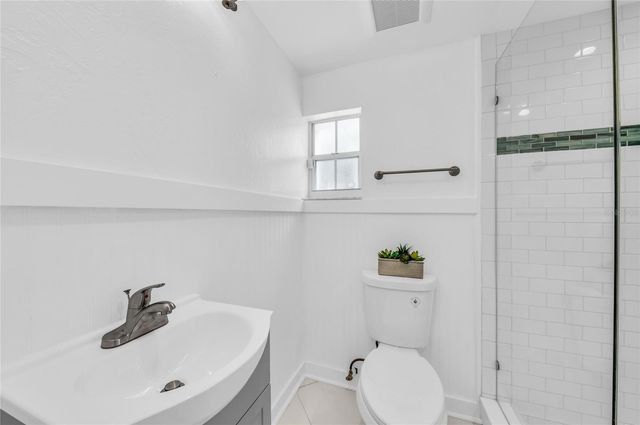 3007 AVENUE F, Holmes Beach, FL 34217