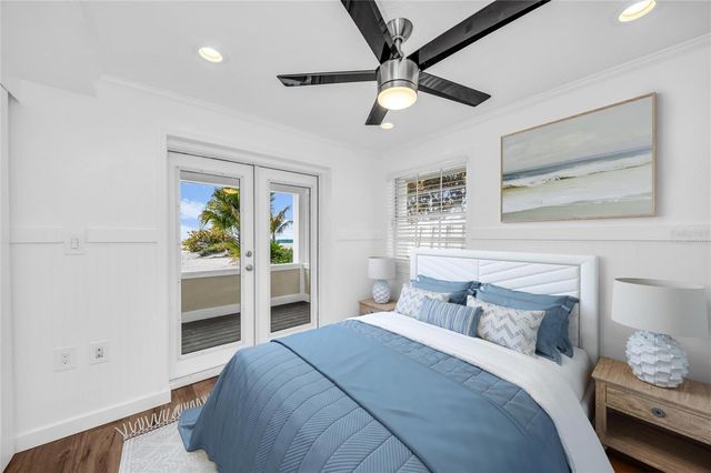 3007 AVENUE F, Holmes Beach, FL 34217