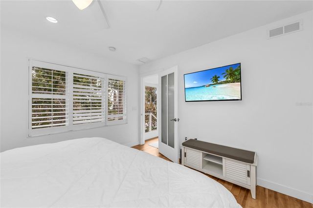 3007 AVENUE F, Holmes Beach, FL 34217