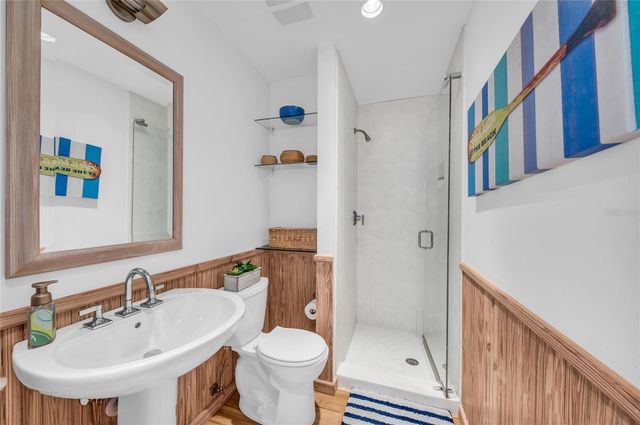 3007 AVENUE F, Holmes Beach, FL 34217