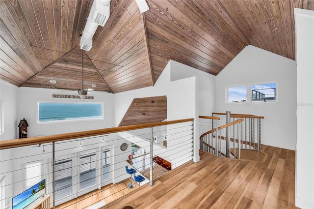 3007 AVENUE F, Holmes Beach, FL 34217