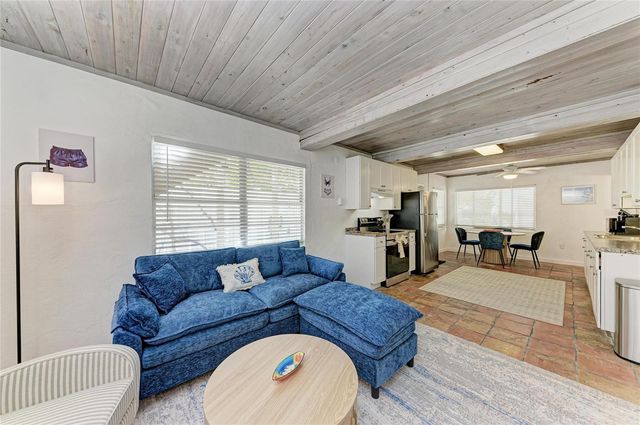 3007 AVENUE F, Holmes Beach, FL 34217